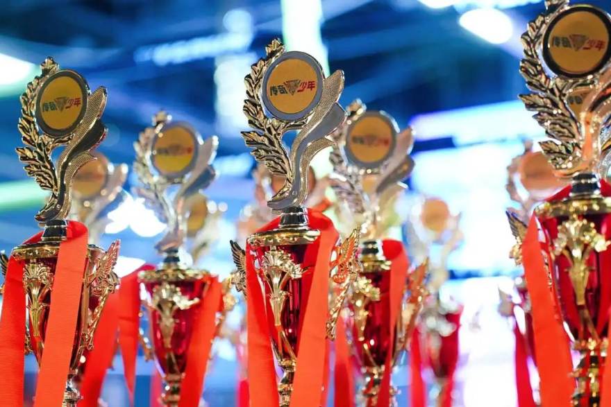 懂球帝热读文章配图：NBA新赛季前瞻：空间型五号位与换防体系如何重塑争冠球队的攻防结构